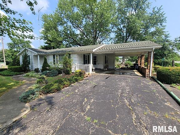 2nd image of 250 W Pine St