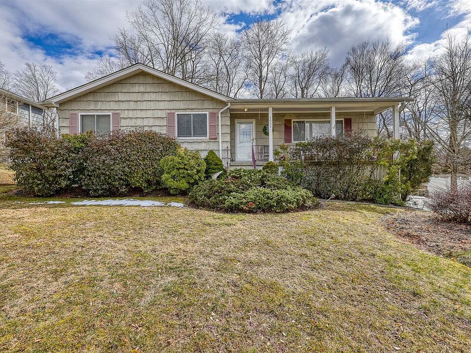 1st image of 3662 Edgehill Rd