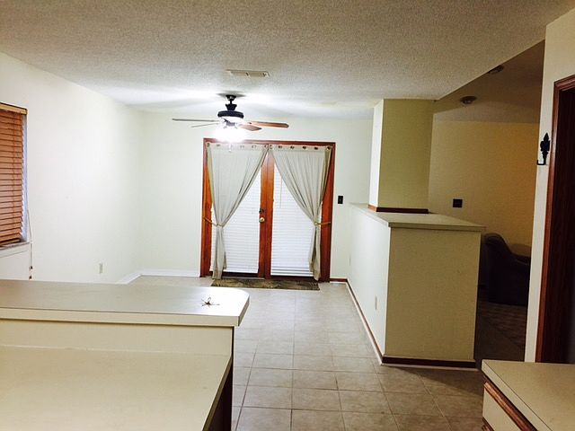 2nd image of 688 Oahu St