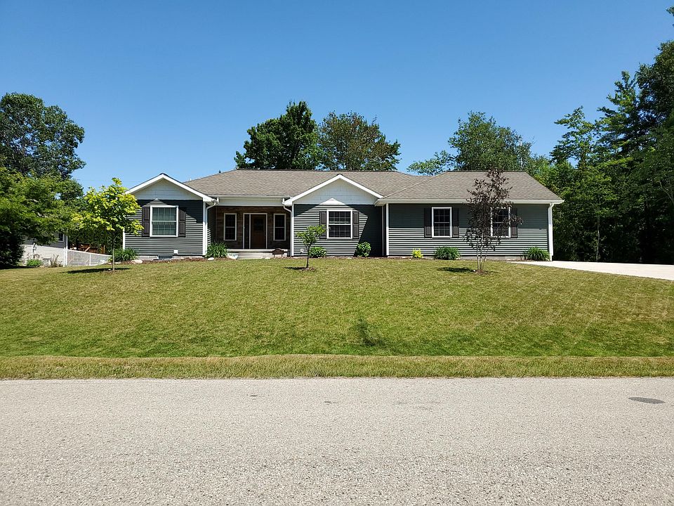 1st image of 525 Forest Hills Dr