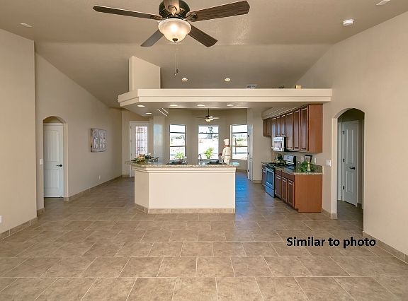 3rd image of 3343 Newport Dr