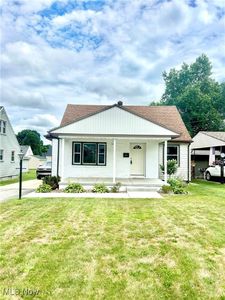 570 Idora Ln, Struthers, OH, 44471