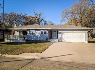 405 Kandiyohi Ave, Prinsburg, MN 56281