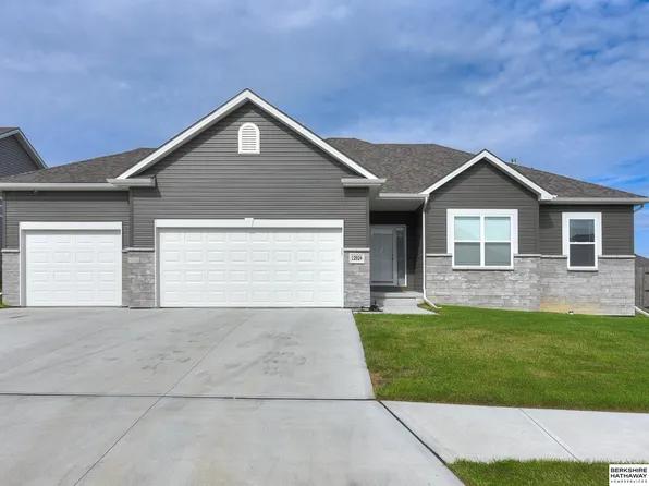 12924 S 54th St, Papillion, NE 68133