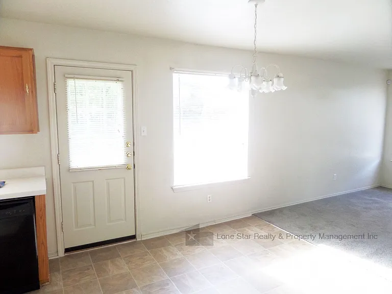 1312 Saddle Dr — Photo 9