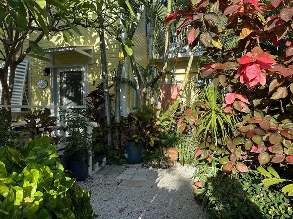1500 Seminary St APT 2D, Key West, FL 33040