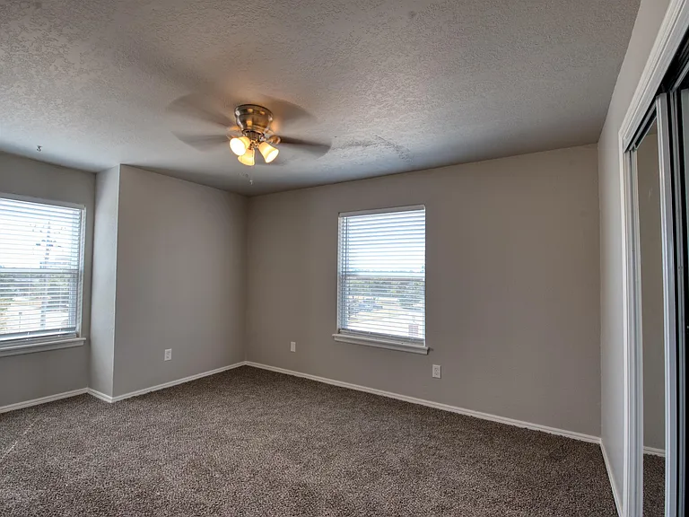 1001 E Main St #A — Photo 13