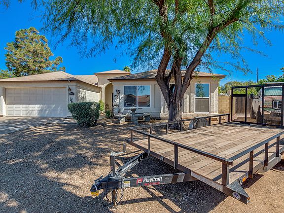 3rd image of 5451 N 79th Dr