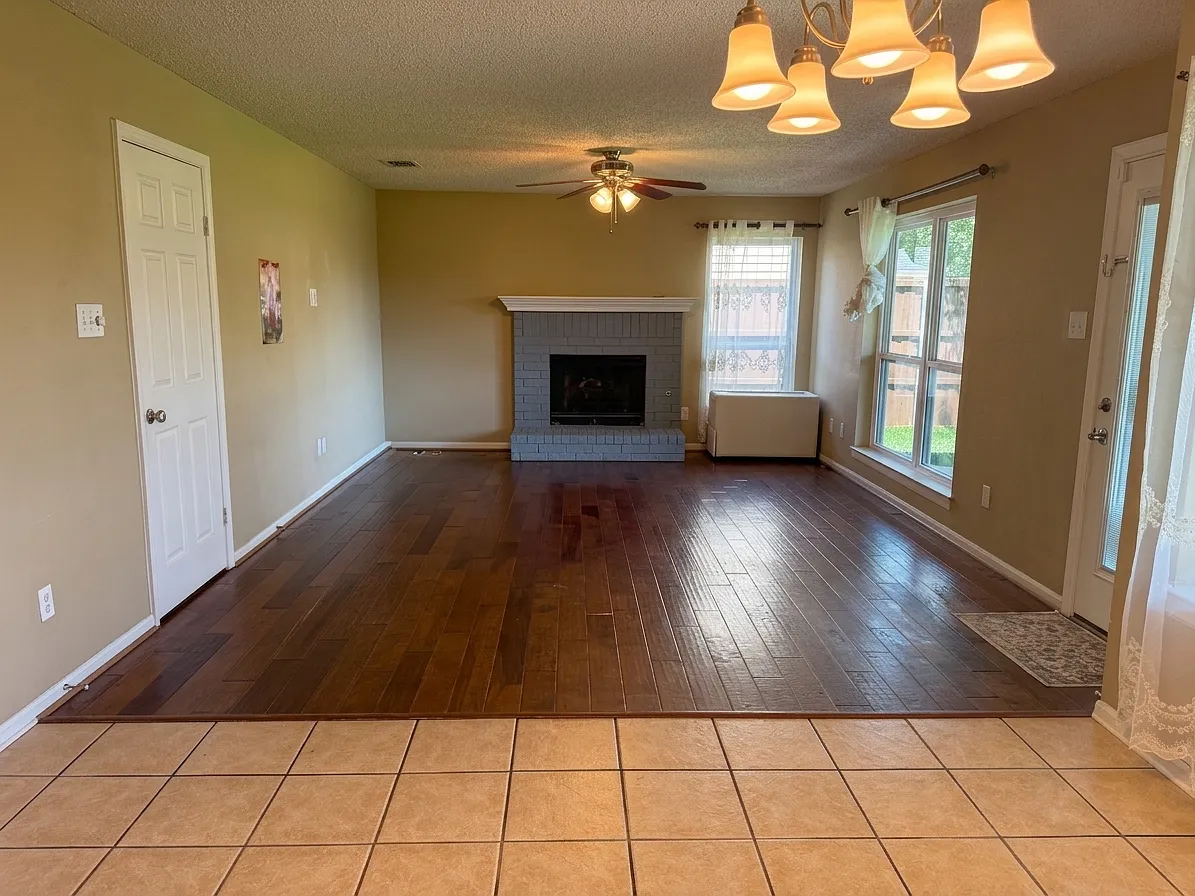 4 bed, 2150 sqft, $3,200 — Photo 4