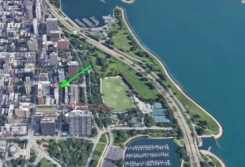 AMAZING LOCATION! Just 12 Block to Lincoln Park, paths, gardens, playgrounds, lakefront ... and even a driving range!