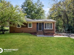 8501 Stonehurst Dr, Charlotte, NC 28214