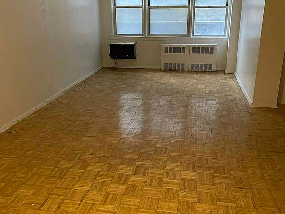 3rd image of 50 Bayard St APT 2V