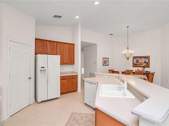 5th image of 2008 Tarpon Bay Dr N APT 202