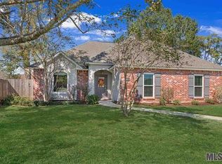 17511 Dawnwood Dr, Baton Rouge, LA 70817