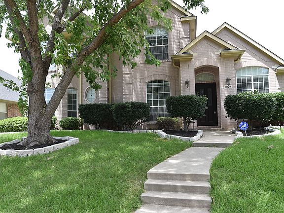 3rd image of 8029 Alderwood Dr
