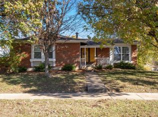 320 New Ballwin Rd, Ballwin, MO