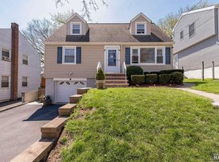 17 Howard Pl, Nutley, NJ 07110