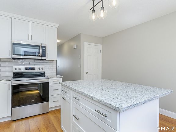 3rd image of 273 Derby Avenue #904