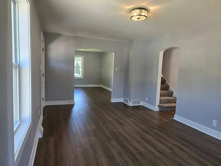 2210 Hampton Rd — Photo 7