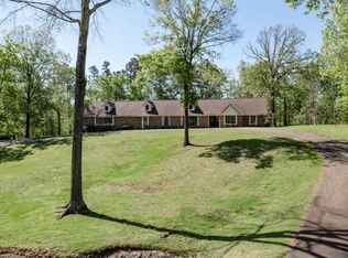 6640 Lakeridge Dr, Texarkana, TX 75503