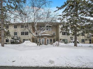 10301 Cedar Lake Rd APT 203, Minnetonka, MN 55305