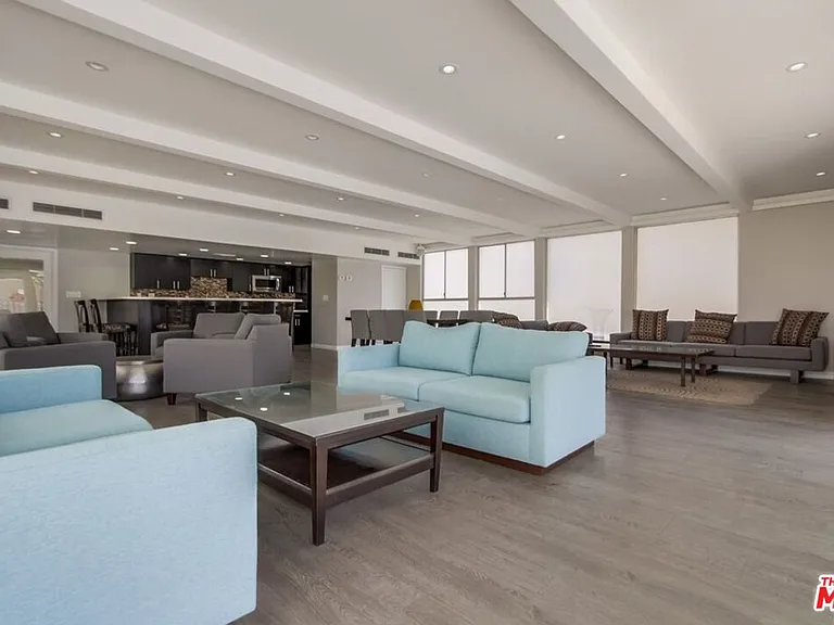 7250 Franklin Ave #702 — Photo 13