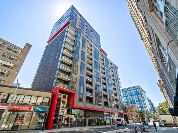 435 Richmond St W #Penthouse 102, Toronto, ON M5V 0N3