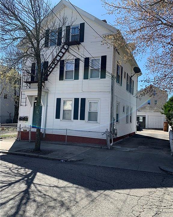2nd image of 38 Newark St