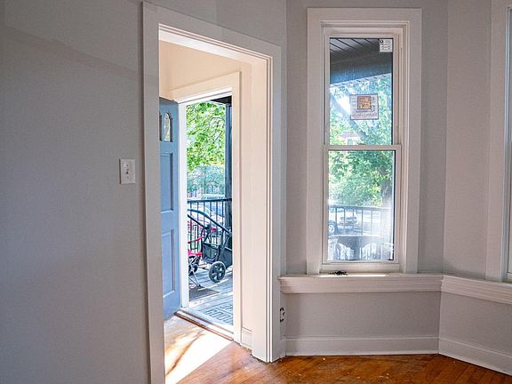 5th image of 4517 N Drake Ave #1