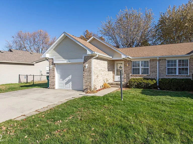 2099 Galaxy Dr — Photo 2