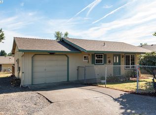 332 E Francis St, Molalla, OR 97038