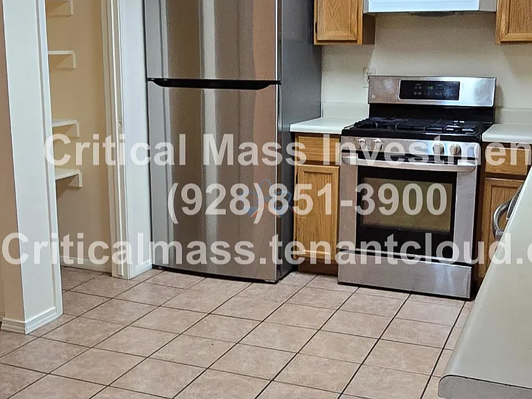 2202 E 1st Ave #1 — Photo 3
