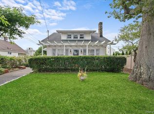 1028 Van Buren St, Baldwin, NY 11510
