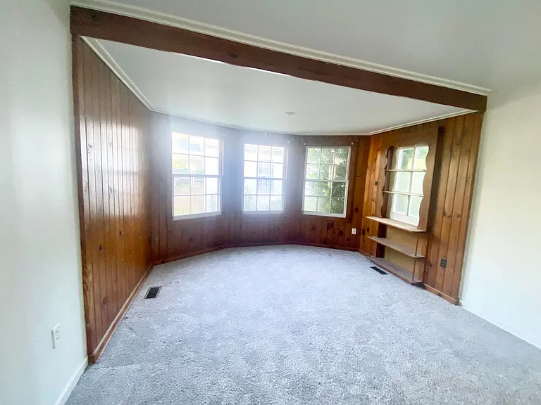 804 Maple St — Photo 5