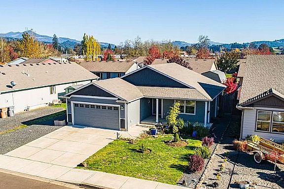 4th image of 1251 40th Ave