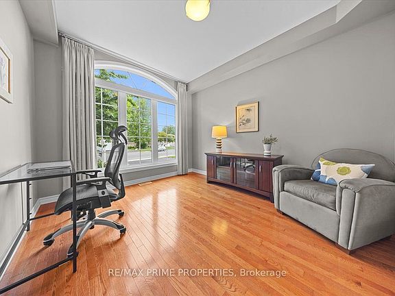 5th image of 1863 Springridge Dr