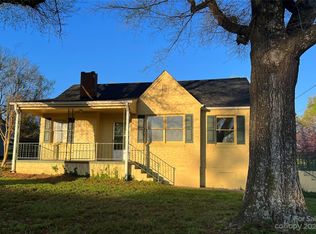 116 Crest Pl SW, Lenoir, NC 28645