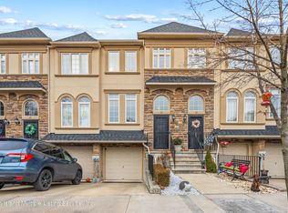 33 Monarch Ct, Staten Island, NY 10314