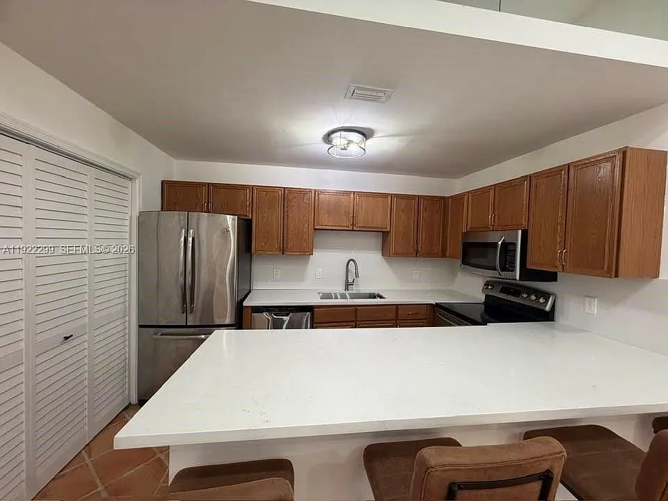Building Photo - 13680 Yarmouth Ct #C