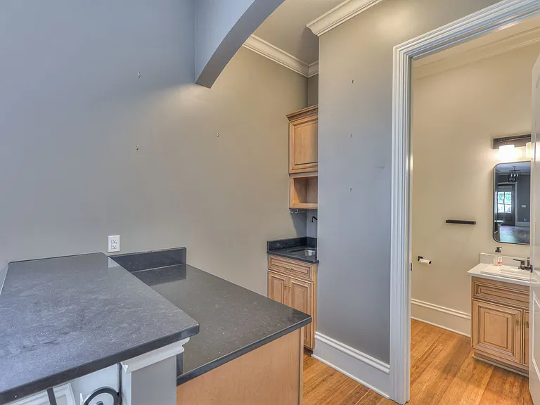 4100A Oriole Pl — Photo 53