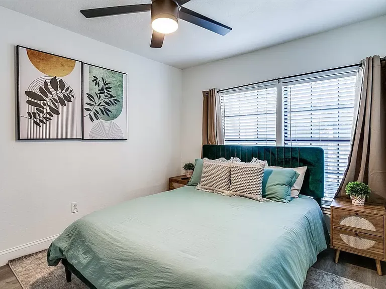 Bryan Street Apartments — Photo 3