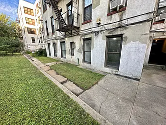 Rented by LRGNY Group, Inc.