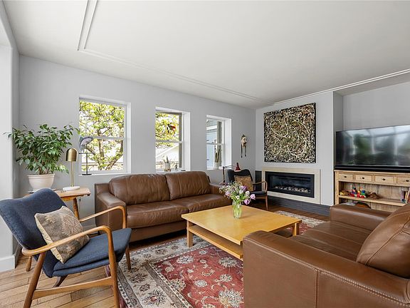 5th image of 703 Hemsworth Rd