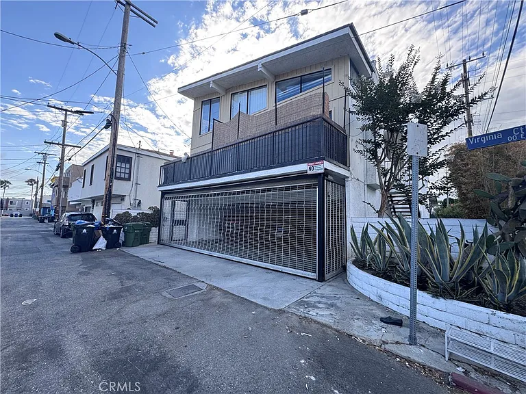 40 S Venice Blvd #2 — Photo 33