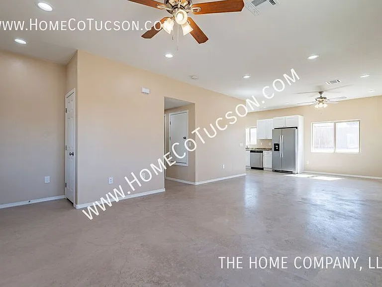 5704-5710 E Hermans Rd #5718 — Photo 17