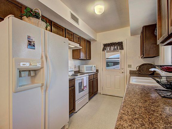 3rd image of 624 N Avenida Tortuga