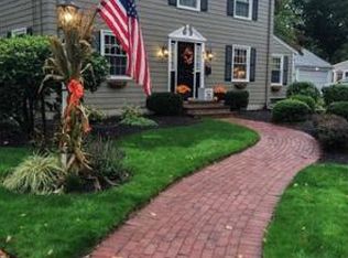 42 Mayhew Rd, Attleboro, MA 02703