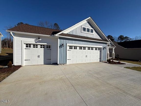 4th image of 637 Little River Dr