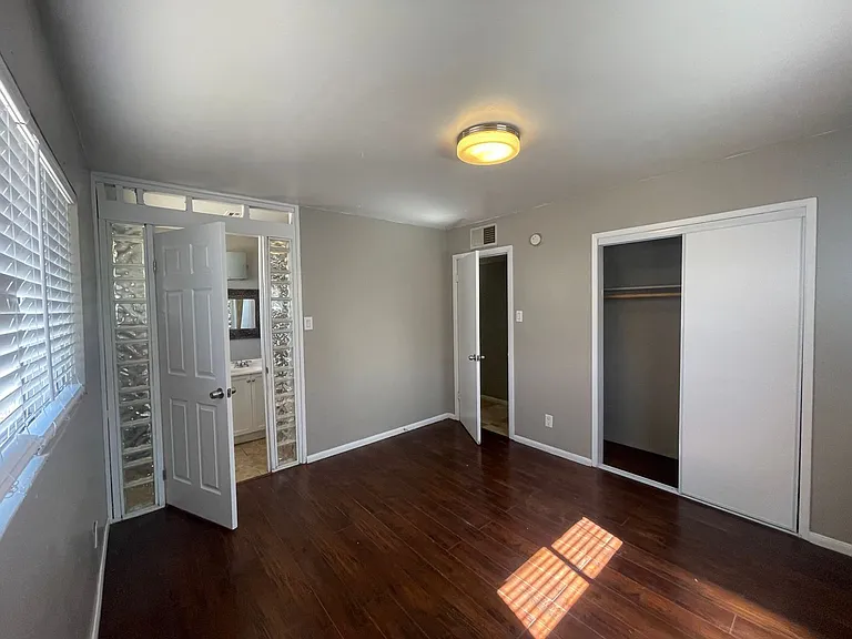 2200 Dune Dr — Photo 6
