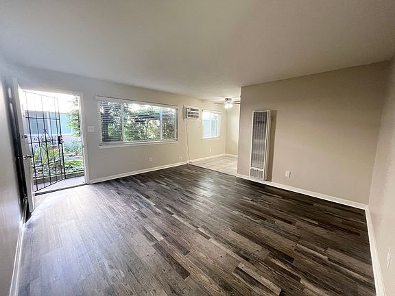 4th image of 510 23rd St APT 9
